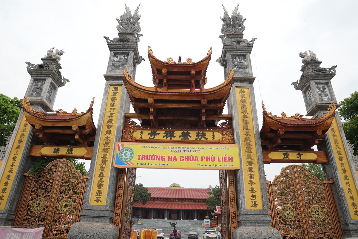 Phân ban Ni giới TW thăm và cúng dàng Trường hạ tại tỉnh Thái Nguyên và Phú Thọ - ảnh 2