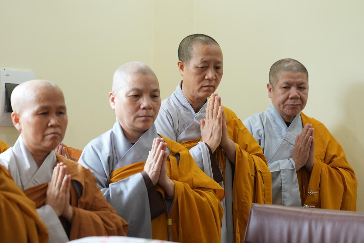 Phân ban Ni giới TW thăm và cúng dàng Trường hạ tại tỉnh Thái Nguyên và Phú Thọ - ảnh 35