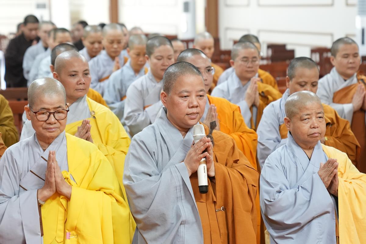 Phân ban Ni giới TW thăm và cúng dàng Trường hạ tại tỉnh Thái Nguyên và Phú Thọ - ảnh 44