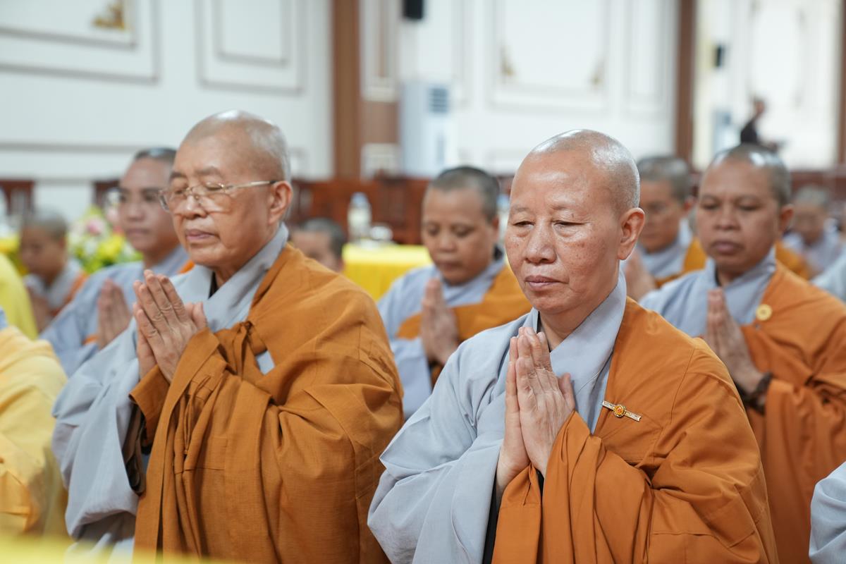 Phân ban Ni giới TW thăm và cúng dàng Trường hạ tại tỉnh Thái Nguyên và Phú Thọ - ảnh 49