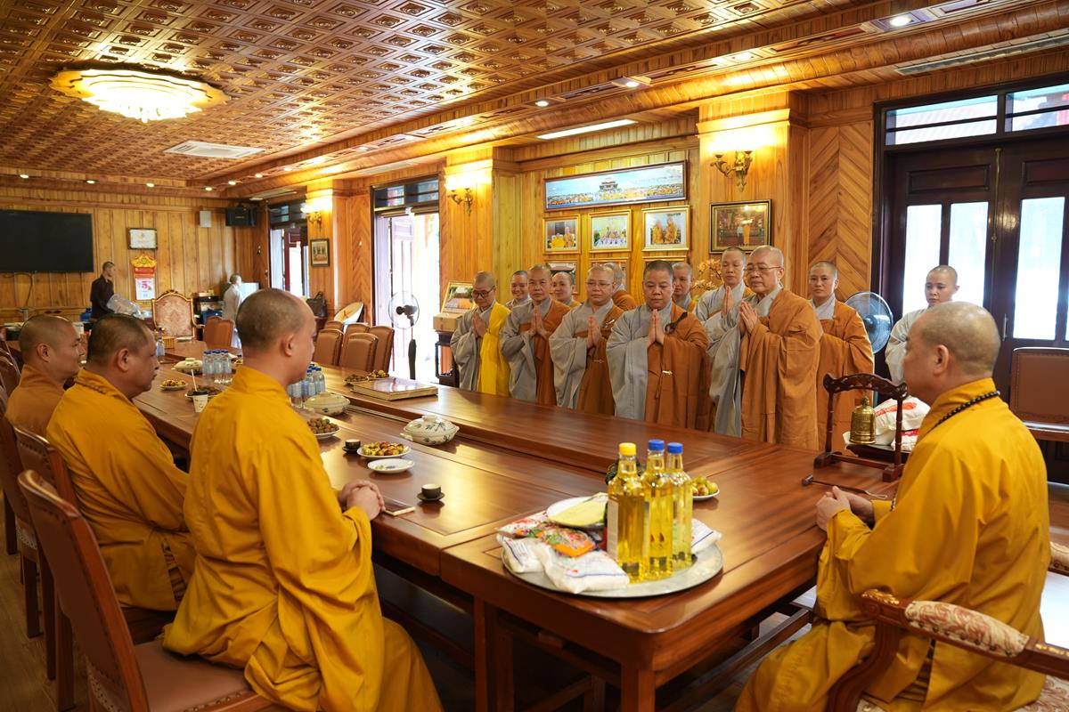 Phân ban Ni giới TW thăm và cúng dàng Trường hạ tại tỉnh Thái Nguyên và Phú Thọ - ảnh 5