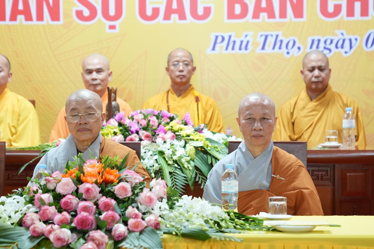 Phân ban Ni giới TW thăm và cúng dàng Trường hạ tại tỉnh Thái Nguyên và Phú Thọ - ảnh 65
