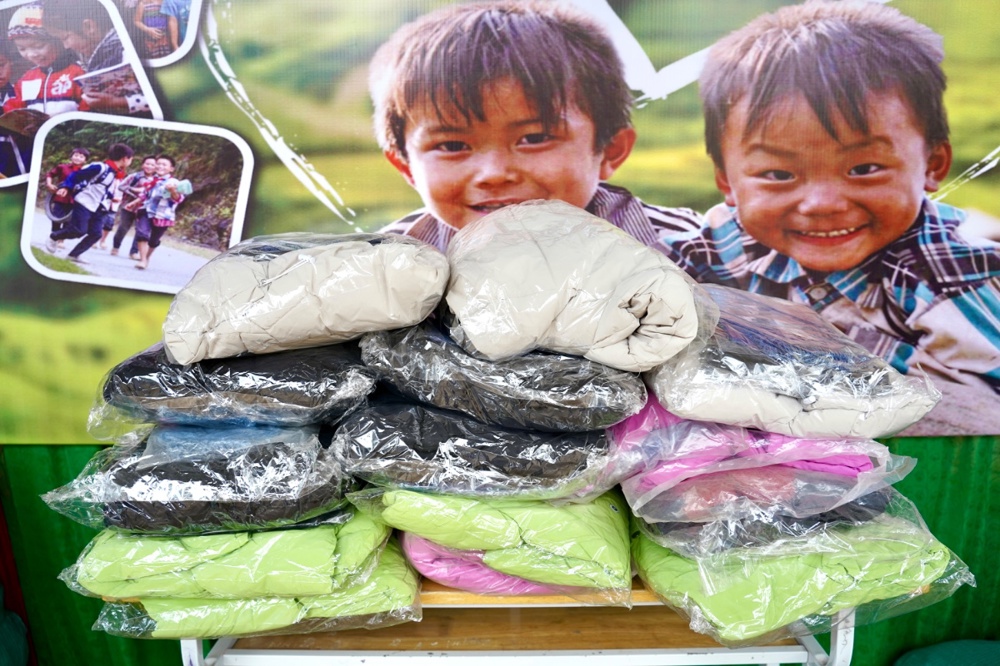 Ban Đại diện Phật giáo liên Phường, Xã Chương Mỹ trao tặng hơn 400 triệu đồng hỗ trợ đồng bào khó khăn tại tỉnh Phú Thọ - ảnh 24