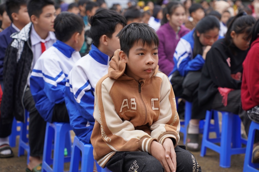 Ban Đại diện Phật giáo liên Phường, Xã Chương Mỹ trao tặng hơn 400 triệu đồng hỗ trợ đồng bào khó khăn tại tỉnh Phú Thọ - ảnh 32