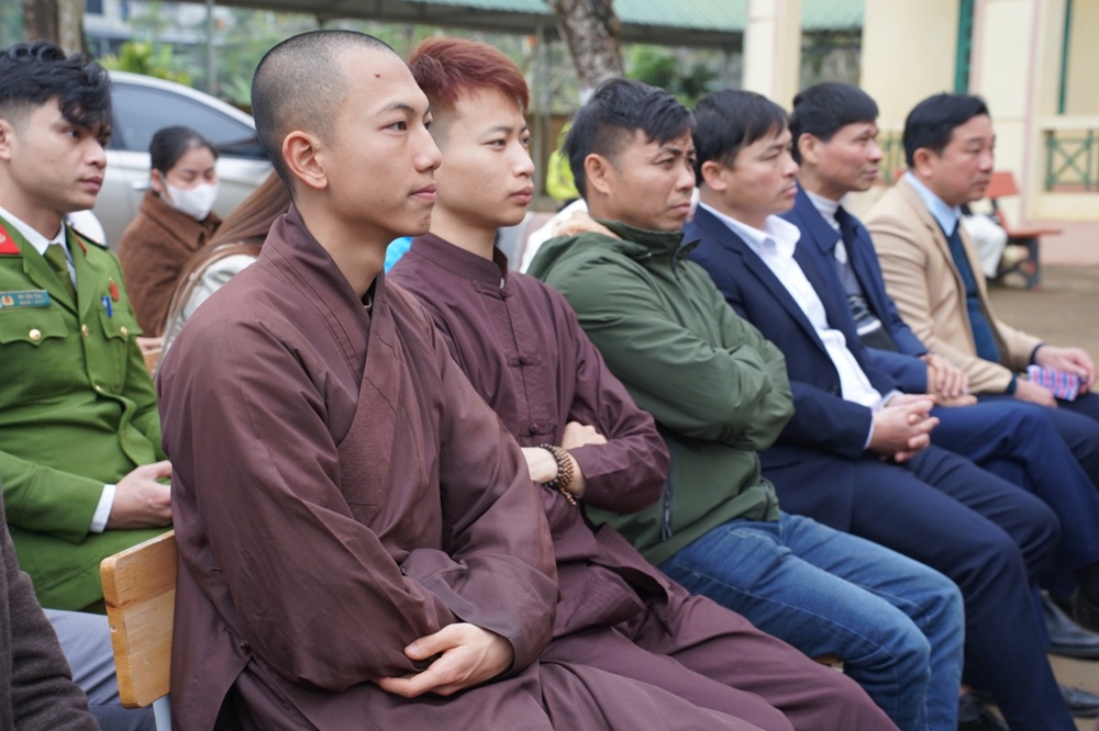 Ban Đại diện Phật giáo liên Phường, Xã Chương Mỹ trao tặng hơn 400 triệu đồng hỗ trợ đồng bào khó khăn tại tỉnh Phú Thọ - ảnh 41