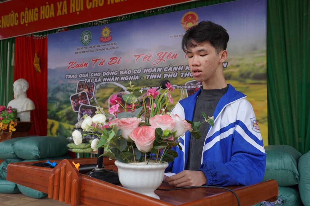 Ban Đại diện Phật giáo liên Phường, Xã Chương Mỹ trao tặng hơn 400 triệu đồng hỗ trợ đồng bào khó khăn tại tỉnh Phú Thọ - ảnh 43