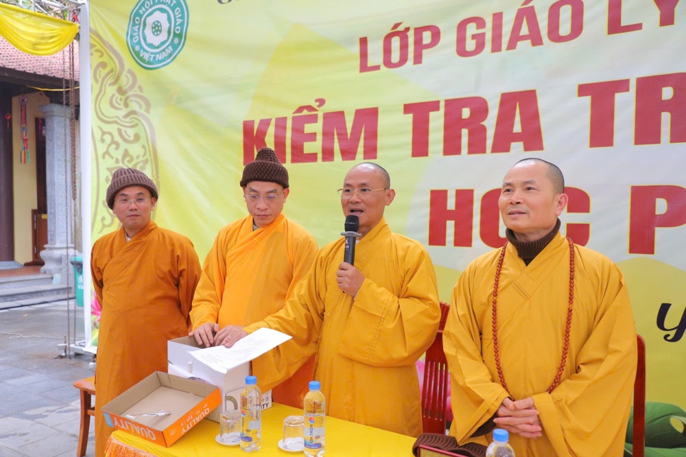 Phú Thọ: Lung linh đêm Hoa đăng mừng Phật Thành đạo và Khởi sắc kỳ thi Giáo lý cho 600 Phật tử - ảnh 48