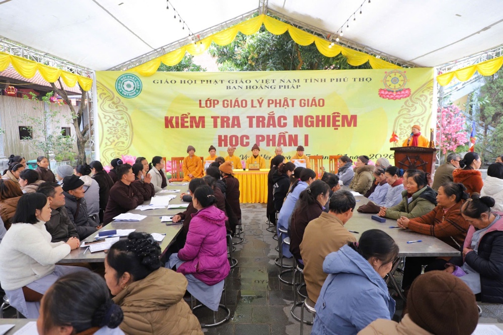 Phú Thọ: Lung linh đêm Hoa đăng mừng Phật Thành đạo và Khởi sắc kỳ thi Giáo lý cho 600 Phật tử - ảnh 62
