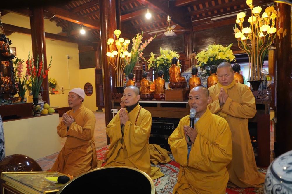 Phú Thọ: Lung linh đêm Hoa đăng mừng Phật Thành đạo và Khởi sắc kỳ thi Giáo lý cho 600 Phật tử - ảnh 8