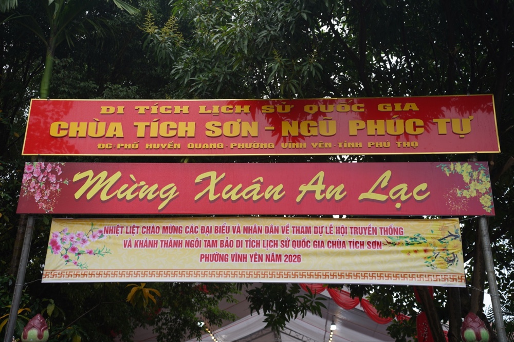 Phú Thọ: Phường Vĩnh Yên tổ chức Lễ hội truyền thống và khánh thành Ngôi Tam Bảo - ảnh 12