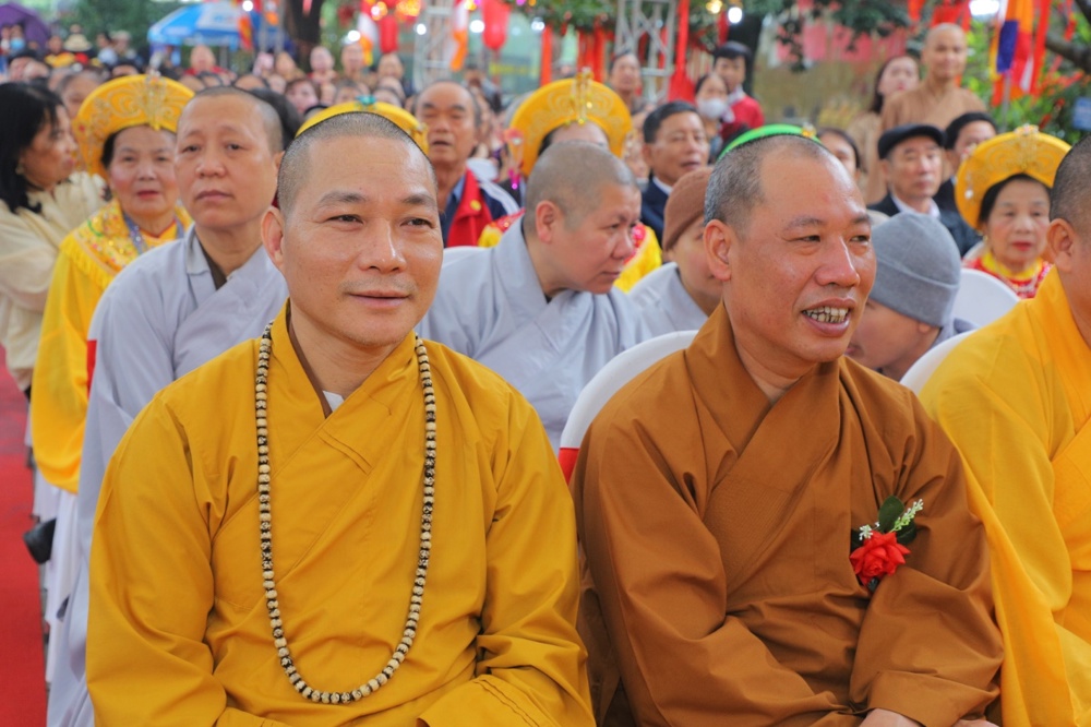 Phú Thọ: Phường Vĩnh Yên tổ chức Lễ hội truyền thống và khánh thành Ngôi Tam Bảo - ảnh 31