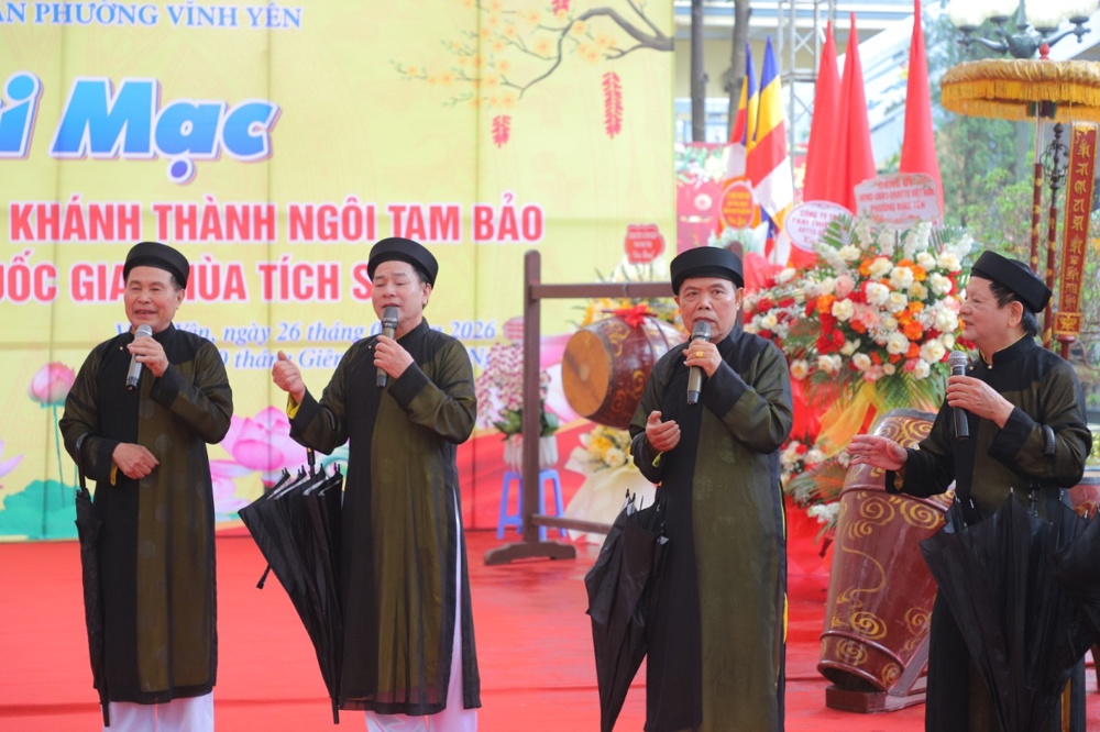Phú Thọ: Phường Vĩnh Yên tổ chức Lễ hội truyền thống và khánh thành Ngôi Tam Bảo - ảnh 35