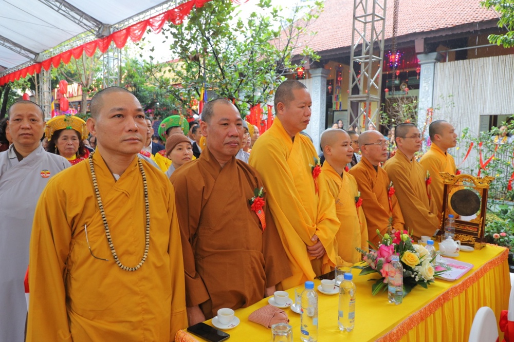 Phú Thọ: Phường Vĩnh Yên tổ chức Lễ hội truyền thống và khánh thành Ngôi Tam Bảo - ảnh 39