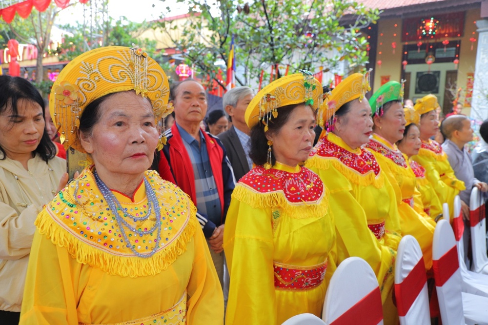 Phú Thọ: Phường Vĩnh Yên tổ chức Lễ hội truyền thống và khánh thành Ngôi Tam Bảo - ảnh 42