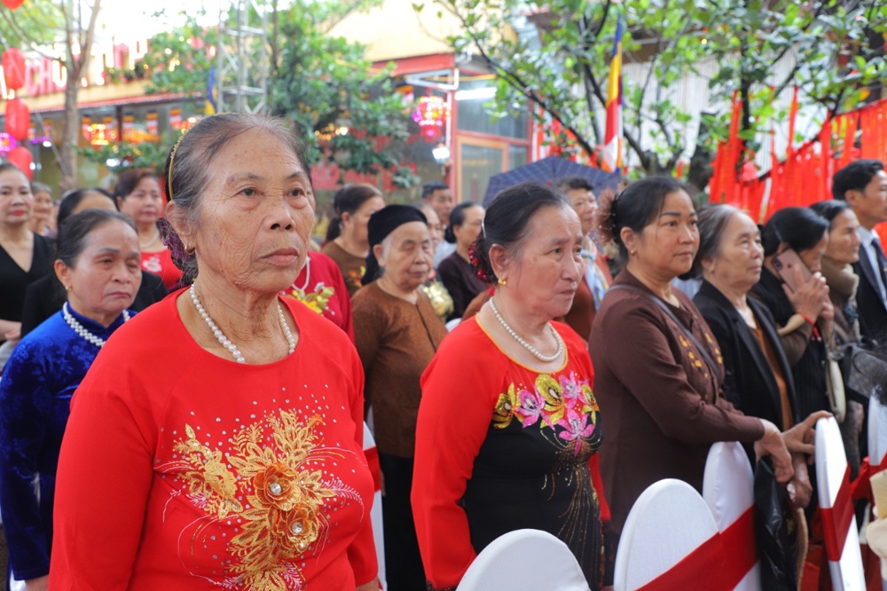 Phú Thọ: Phường Vĩnh Yên tổ chức Lễ hội truyền thống và khánh thành Ngôi Tam Bảo - ảnh 46