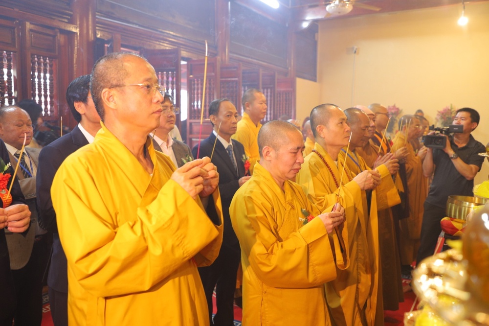 Phú Thọ: Phường Vĩnh Yên tổ chức Lễ hội truyền thống và khánh thành Ngôi Tam Bảo - ảnh 65