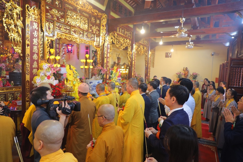 Phú Thọ: Phường Vĩnh Yên tổ chức Lễ hội truyền thống và khánh thành Ngôi Tam Bảo - ảnh 69