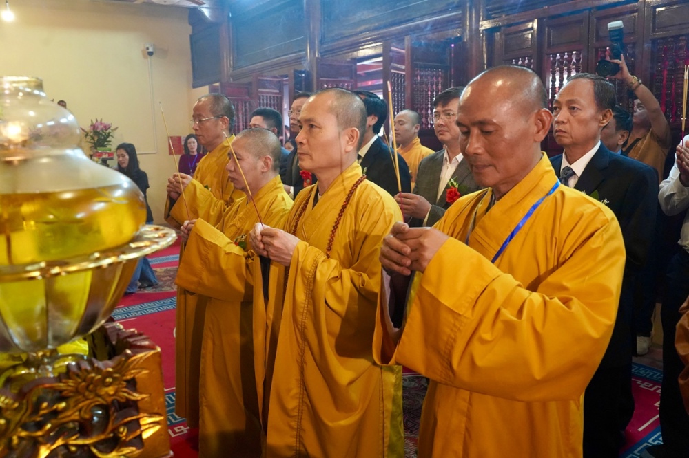 Phú Thọ: Phường Vĩnh Yên tổ chức Lễ hội truyền thống và khánh thành Ngôi Tam Bảo - ảnh 71
