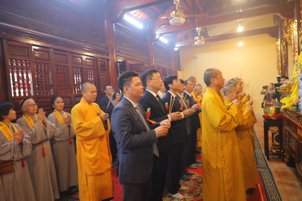 Phú Thọ: Phường Vĩnh Yên tổ chức Lễ hội truyền thống và khánh thành Ngôi Tam Bảo - ảnh 72