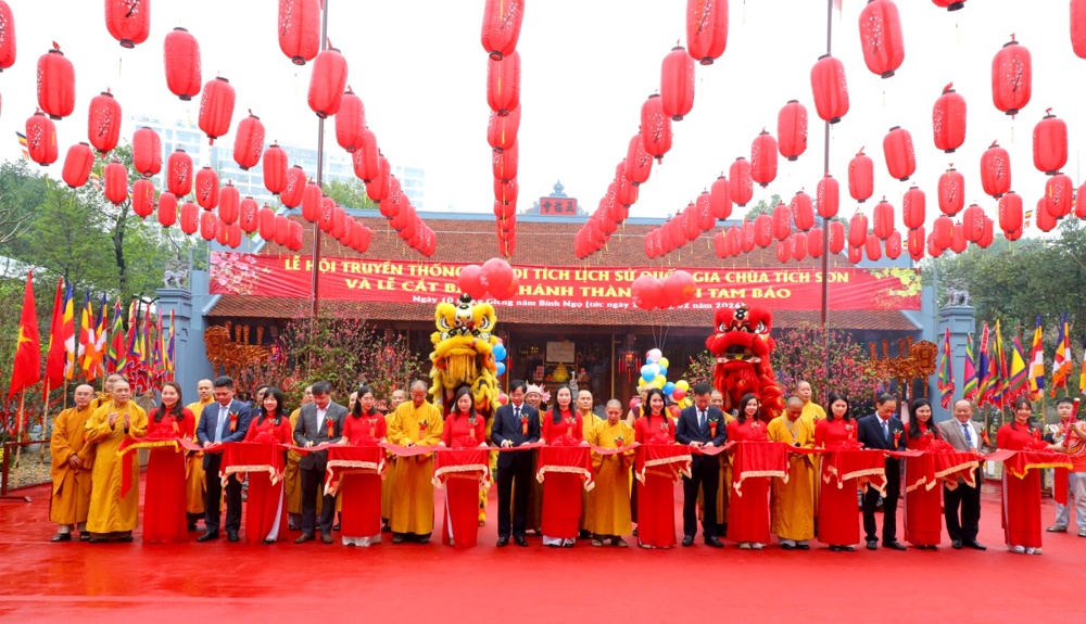 Phú Thọ: Phường Vĩnh Yên tổ chức Lễ hội truyền thống và khánh thành Ngôi Tam Bảo - ảnh 9