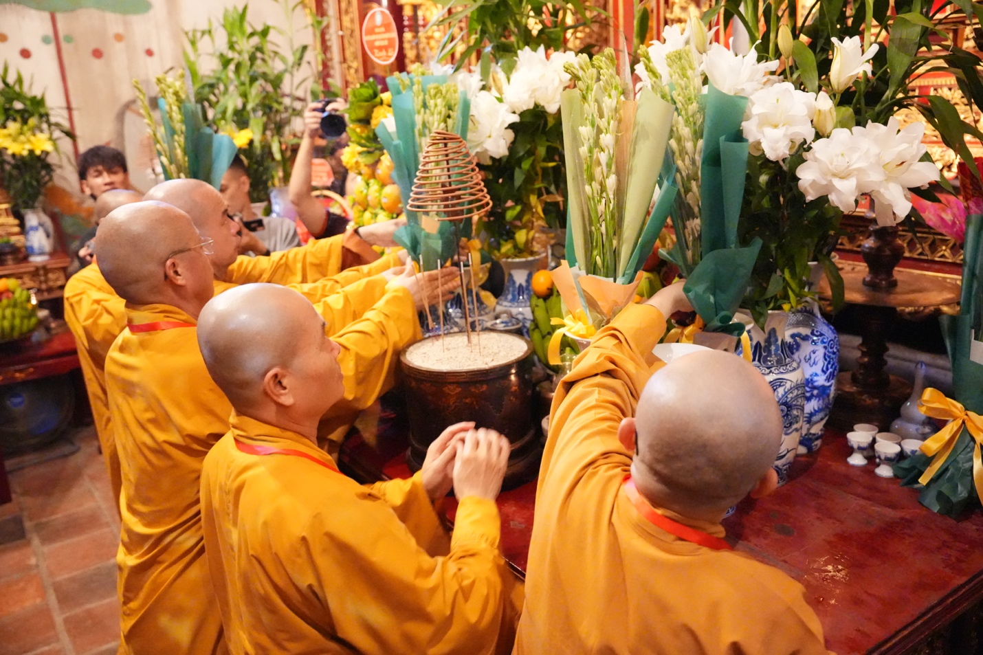 Phú Thọ: Trang nghiêm dâng hương tại Đền Hùng, tưởng niệm các Anh hùng liệt sĩ trước thềm Đại hội Phật giáo tỉnh lần thứ I, nhiệm kỳ 2026-2031 - ảnh 26