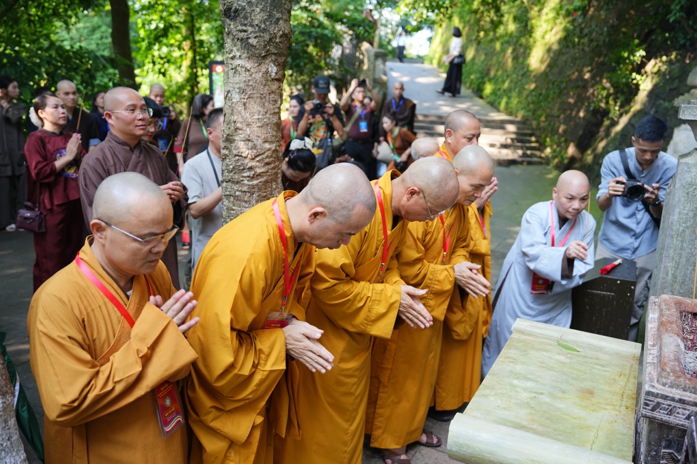 Phú Thọ: Trang nghiêm dâng hương tại Đền Hùng, tưởng niệm các Anh hùng liệt sĩ trước thềm Đại hội Phật giáo tỉnh lần thứ I, nhiệm kỳ 2026-2031 - ảnh 30