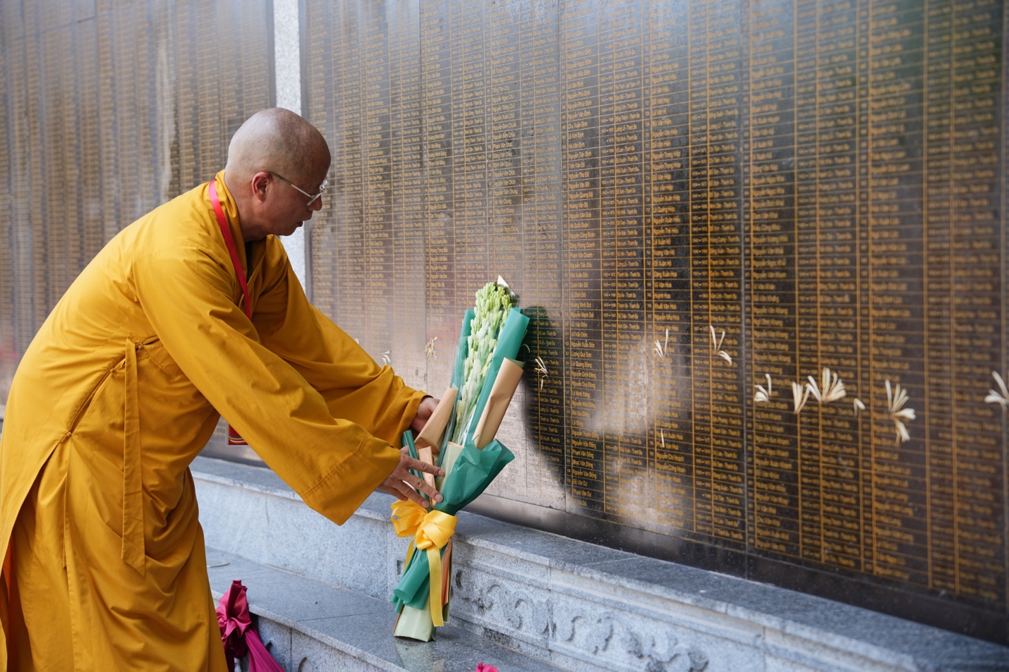 Phú Thọ: Trang nghiêm dâng hương tại Đền Hùng, tưởng niệm các Anh hùng liệt sĩ trước thềm Đại hội Phật giáo tỉnh lần thứ I, nhiệm kỳ 2026-2031 - ảnh 37