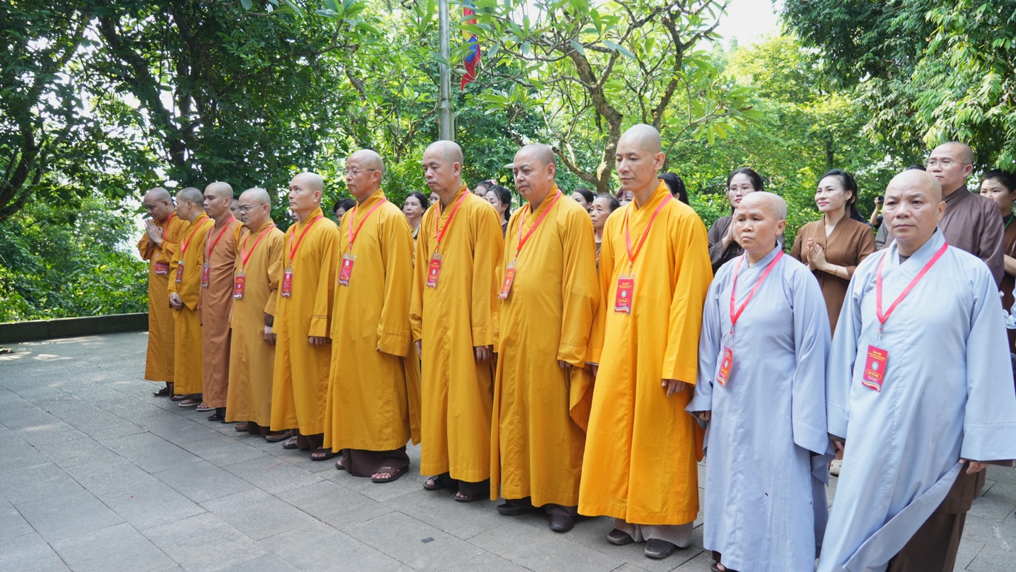 Phú Thọ: Trang nghiêm dâng hương tại Đền Hùng, tưởng niệm các Anh hùng liệt sĩ trước thềm Đại hội Phật giáo tỉnh lần thứ I, nhiệm kỳ 2026-2031 - ảnh 51
