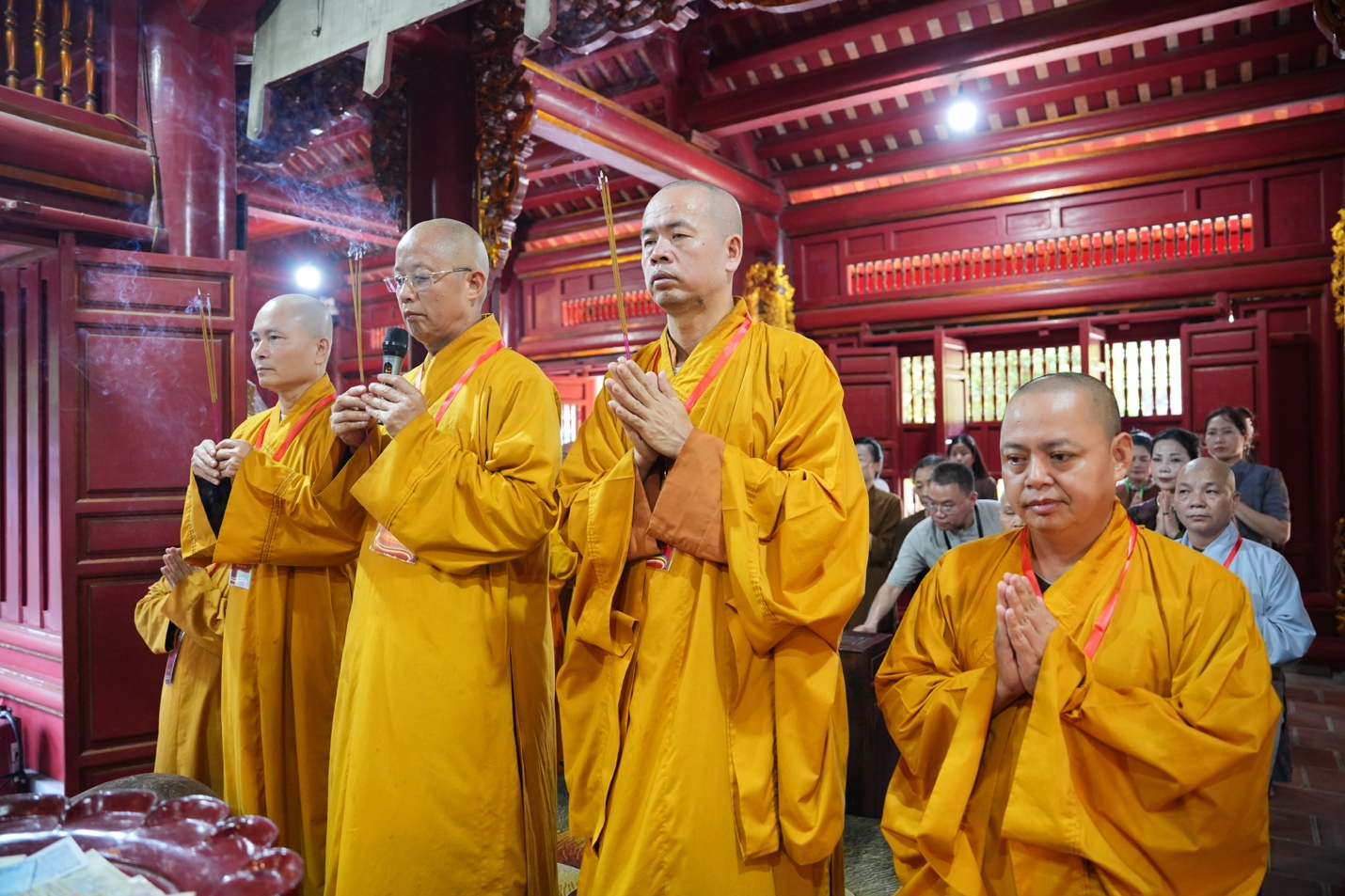Phú Thọ: Trang nghiêm dâng hương tại Đền Hùng, tưởng niệm các Anh hùng liệt sĩ trước thềm Đại hội Phật giáo tỉnh lần thứ I, nhiệm kỳ 2026-2031 - ảnh 9
