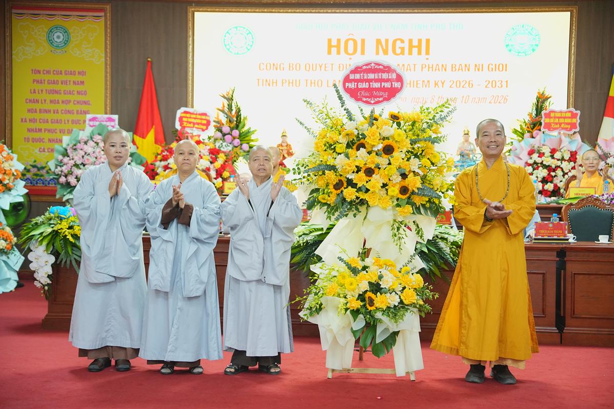 Phú Thọ: Hội nghị công bố quyết định và ra mắt Phân ban Ni giới GHPGVN tỉnh nhiệm kỳ 2026 - ảnh 35