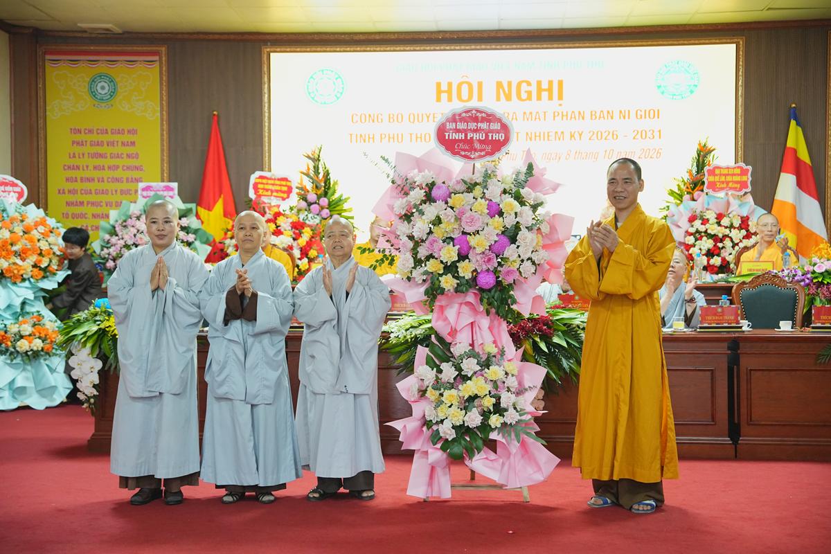 Phú Thọ: Hội nghị công bố quyết định và ra mắt Phân ban Ni giới GHPGVN tỉnh nhiệm kỳ 2026 - ảnh 36