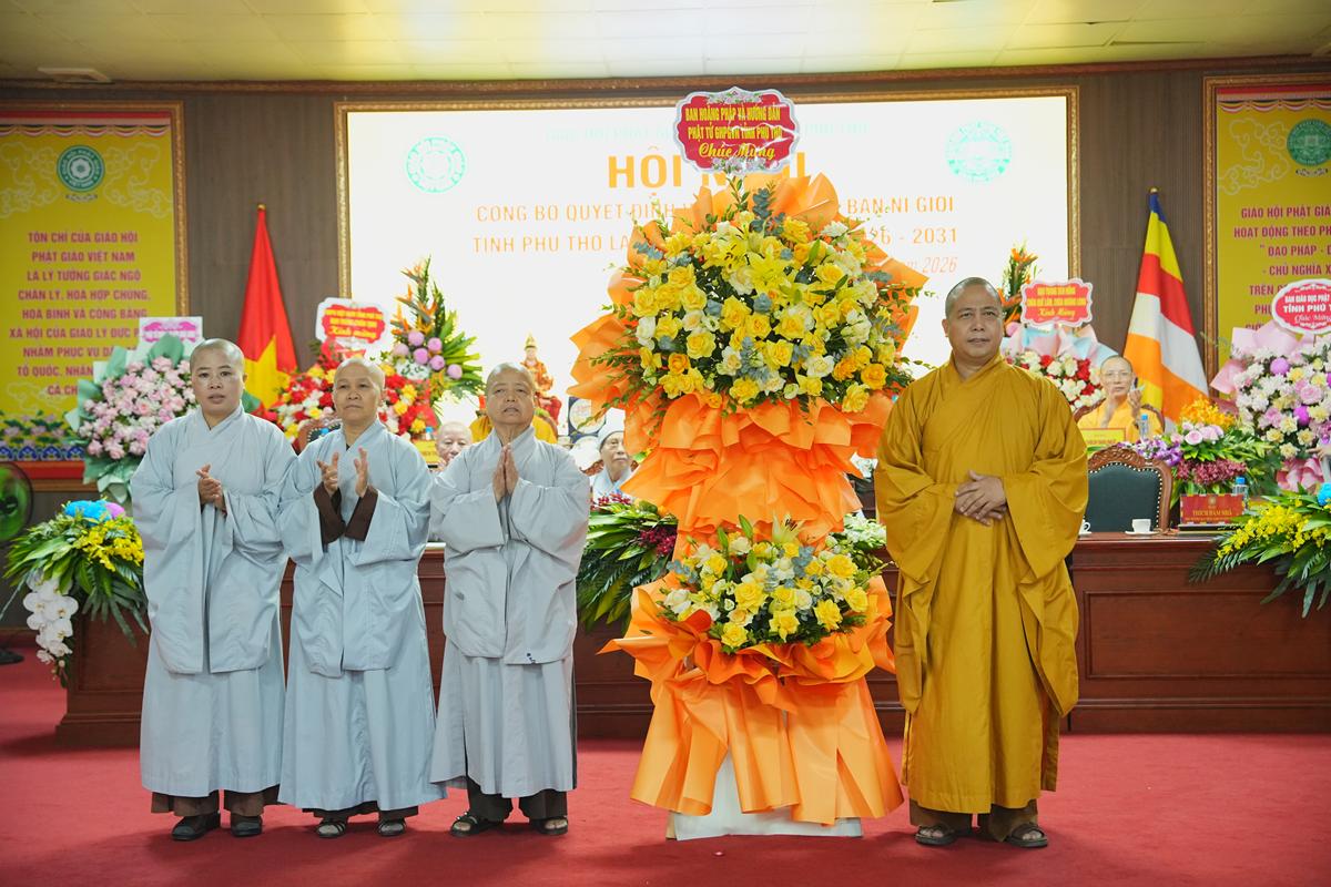 Phú Thọ: Hội nghị công bố quyết định và ra mắt Phân ban Ni giới GHPGVN tỉnh nhiệm kỳ 2026 - ảnh 38